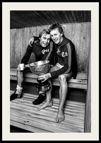Rutger Backe och Sigge Johansson med pokalen efter seger i allsvenskan-4