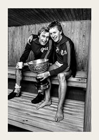 Rutger Backe och Sigge Johansson med pokalen efter seger i allsvenskan-5