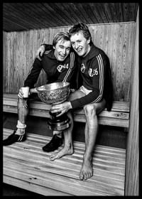 Rutger Backe och Sigge Johansson med pokalen efter seger i allsvenskan-2
