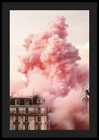 Parisisk byggnad med rosa moln över taken i mjukt ljus-4