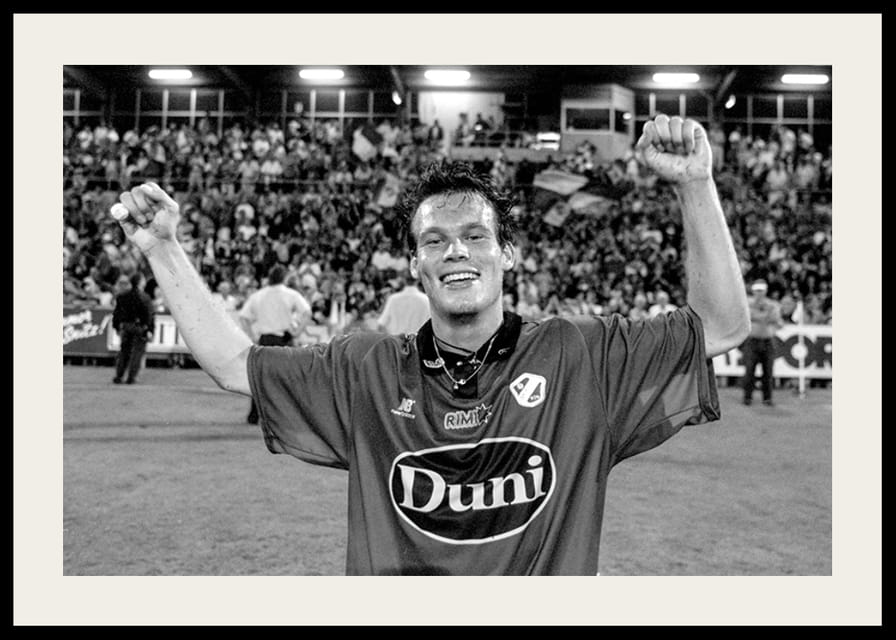 Fredrik Ljungberg firar segern 1997 mot AIK-12