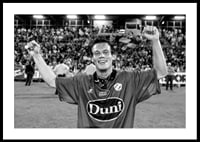 Fredrik Ljungberg firar segern 1997 mot AIK-2