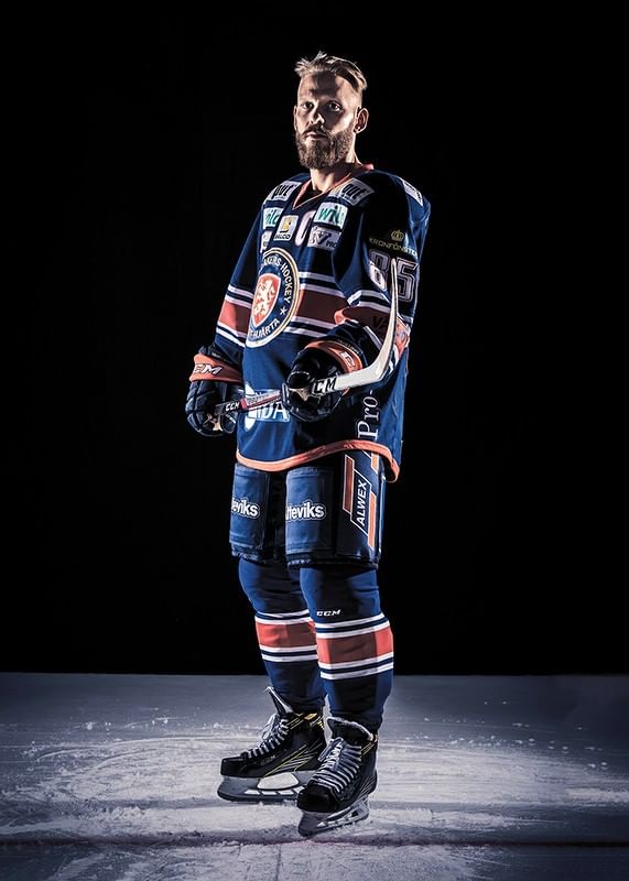 Liam Reddox No3 Växjö Lakers-12