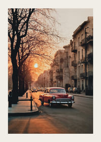 Fotografi av röd vintagebil på stadsgata i mjukt kvällsljus-3
