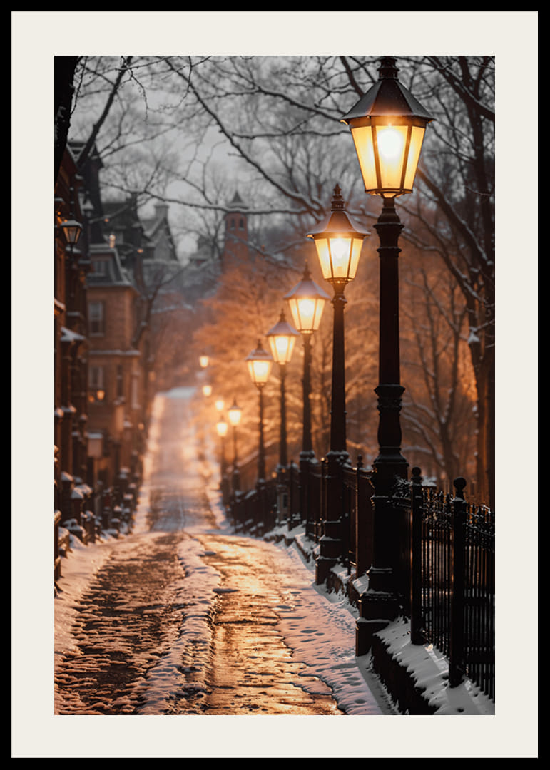 Snötäckt stadsgata med tända gatlyktor i varma toner-12