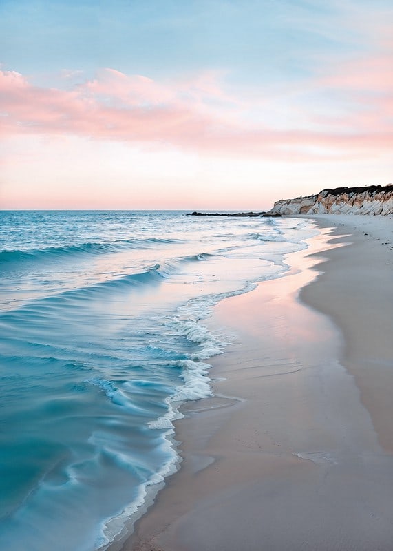 Fotografi av strand med blått hav och rosa kvällshimmel-12