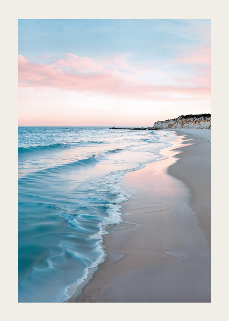 Fotografi av strand med blått hav och rosa kvällshimmel-12