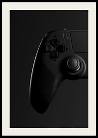 Svartvit närbild av spelkontroll med mjuk skuggning-4