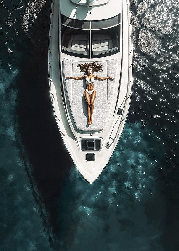 Luxury Yacht Life-12