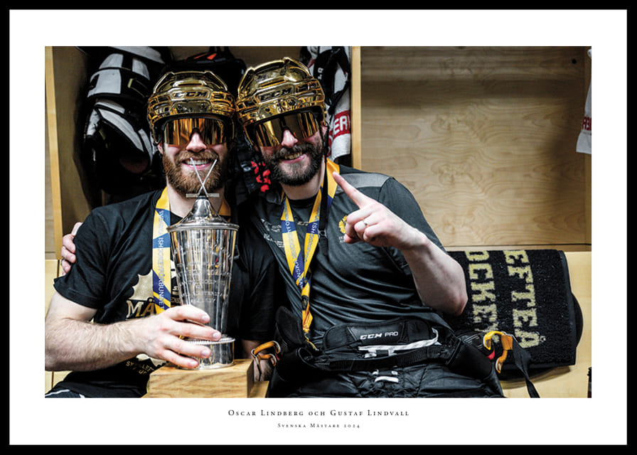 Oscar Lindberg och målvakt Gustaf Lindvall under final fem-12
