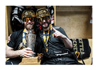 Oscar Lindberg och målvakt Gustaf Lindvall under final fem-3