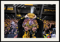 Skellefteås Jonathan Johnson och Andreas Johnson jublar med pokalen efter final fem i SHL -4