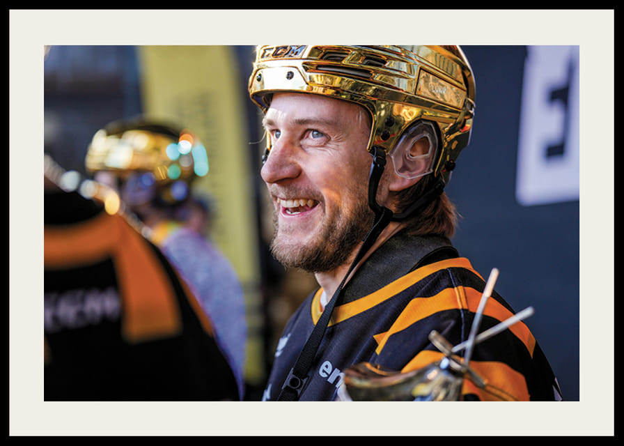 Skellefteås Jonathan Pudas under guldhyllningar av Skellefteå efter SM-guldet-12