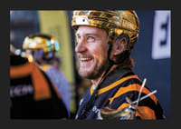 Skellefteås Jonathan Pudas under guldhyllningar av Skellefteå efter SM-guldet-7