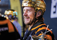Skellefteås Jonathan Pudas under guldhyllningar av Skellefteå efter SM-guldet-9