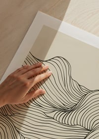 Poster med en minimalistisk abstrakt line art illustration av ett böljande landskap-9