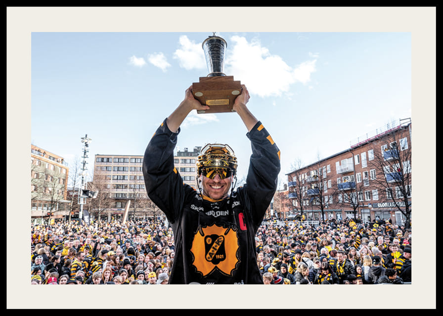 Skellefteås Pär Lindholm under guldhyllningar av Skellefteå efter SM-guldet-12