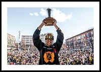 Skellefteås Pär Lindholm under guldhyllningar av Skellefteå efter SM-guldet-0