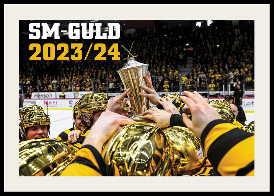 Skellefteås spelare jublar med pokalen efter final fem i SHL-12