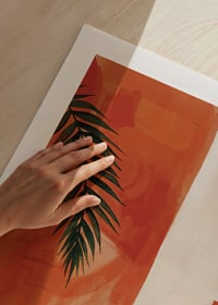 Poster med en akvarellmålning av en hatt i en trappa-9