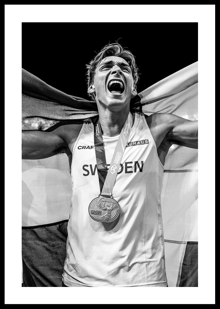 Armand Duplantis Pole Vault WC Budapest 2023-12