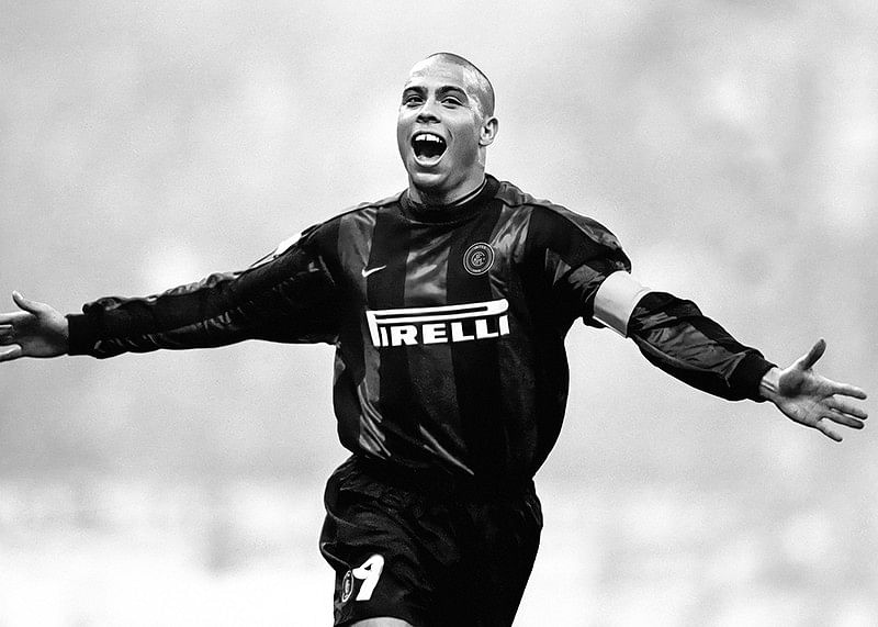 Ronaldo Luís Nazário de Lima Football Club Internazionale Milano 1999-12
