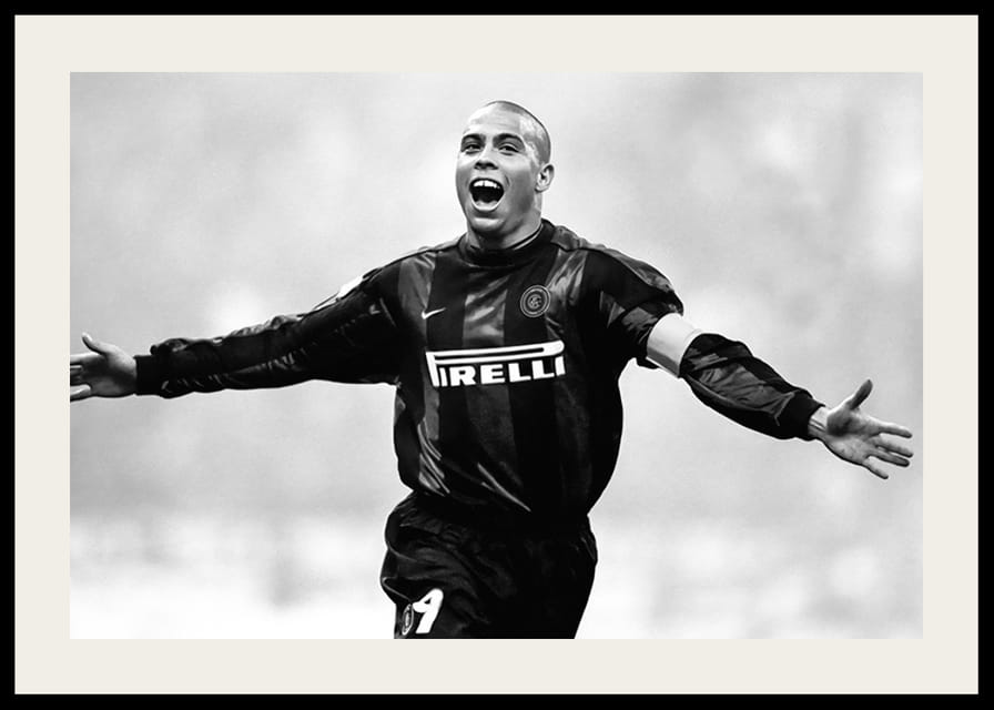 Ronaldo Luís Nazário de Lima Football Club Internazionale Milano 1999-12