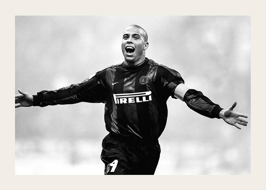 Ronaldo Luís Nazário de Lima Football Club Internazionale Milan 1999-12