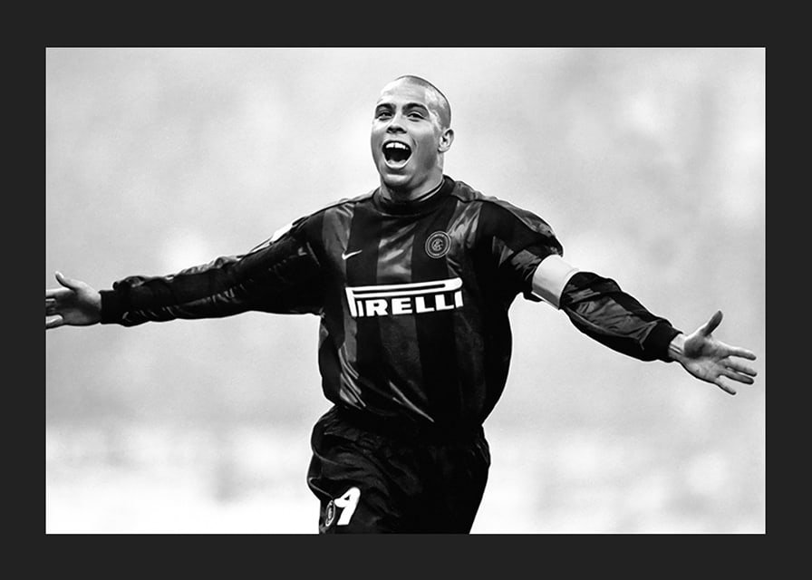 Ronaldo Luís Nazário de Lima Football Club Internazionale Milan 1999-12