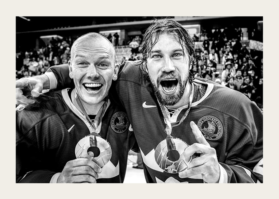 Peter Forsberg Och Mats Sundin OS-Guld i Turin Italien 2006-12