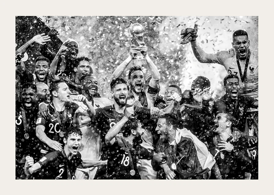 Franska fotbollslaget firar segern i fotbolls-VM i Moskva år 2018-12