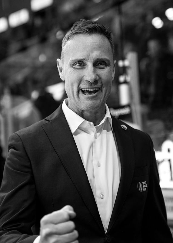 Frölunda HC Roger Rönnberg 02 B&W-12