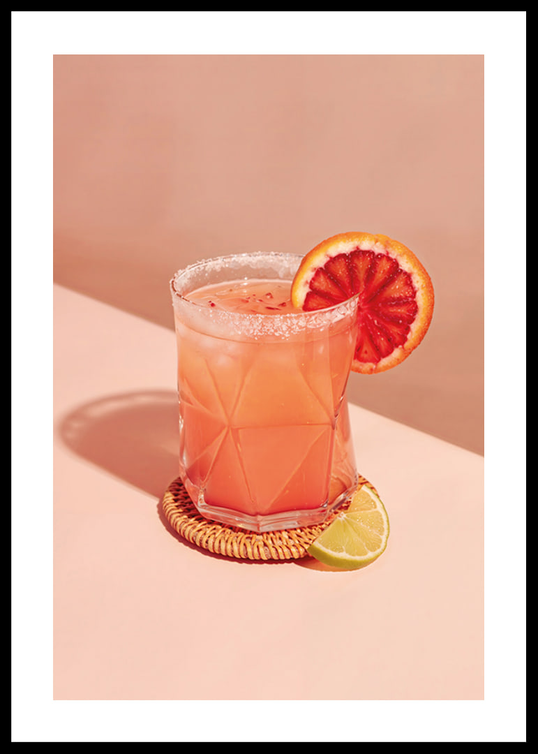 Poster med ett foto på en sofistikerad Paloma Cocktail-12