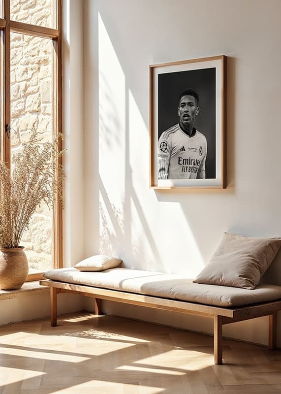 Black and white portrait image of Jude Bellingham in Real Madrid-12