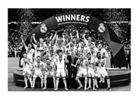Svartvitt fotografi på real madrid efter segern i UEFA champions league-1