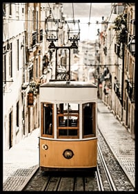 Poster con un tram a Lisbona-6