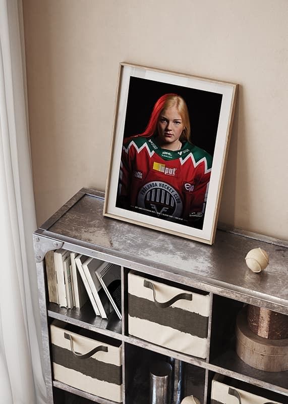 Poster Linnéa Pettersson Dove #27 Frölunda HC 2024/2025 crossfade