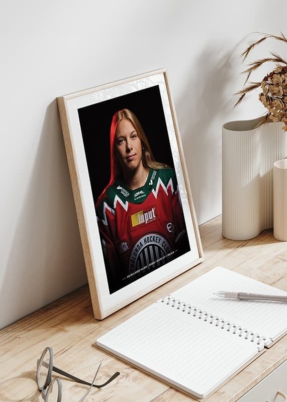 Poster Emilia Bergeby Hallbeck #36 Frölunda HC 2024/2025 crossfade