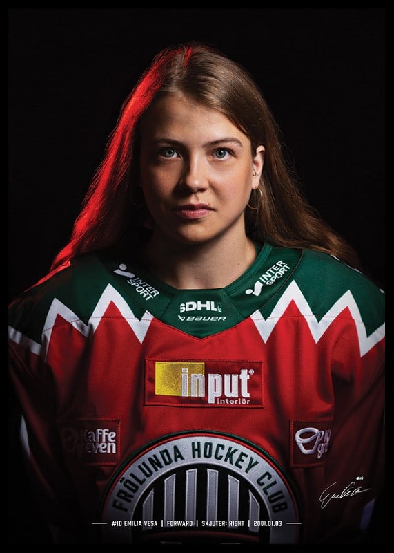 Emilia Vesa #10 Frölunda HC 2024/2025-12
