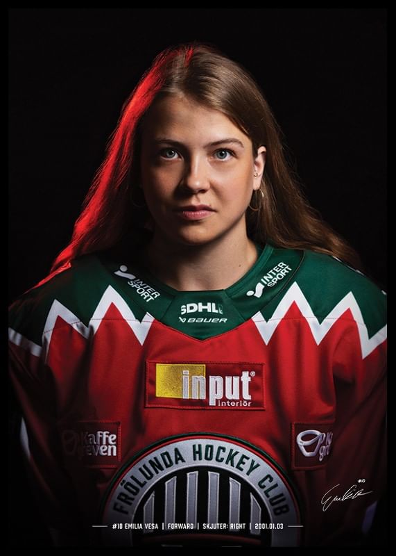 Emilia Vesa #10 Frölunda HC 2024/2025-12
