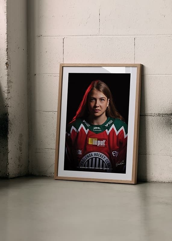 Poster Emilia Vesa #10 Frölunda HC 2024/2025 crossfade
