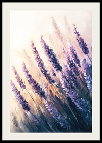 Ein Poster mit sonnenbeschienenen Lavendelfeldern in sanften Lila- und Pastelltönen-2
