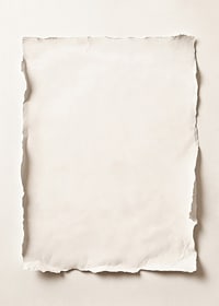 Poster med en krämfärgad bild på ett blankt papper-1