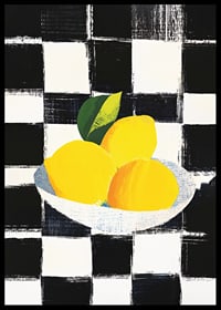 Poster med en målning av citroner mot en svartvit-rutig bakgrund-6