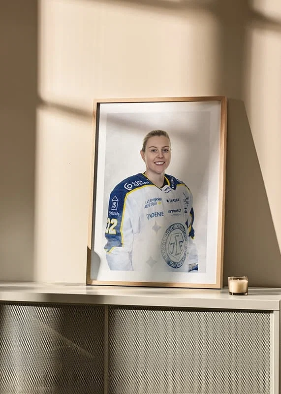 Poster Agata Sarnovska #22 Leksands IF 2024/2024 crossfade