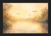Ein Poster mit einem goldenen See, tanzenden Libellen und beruhigendem Morgenlicht-5