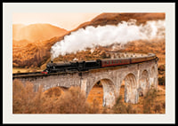 Poster met een afbeelding van een trein op een brug in een herfstlandschap-2