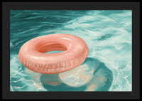 Poszter, amelyen egy puha rózsaszín tónusú úszógyűrű látható, amely kristálytiszta vízen lebeg-4