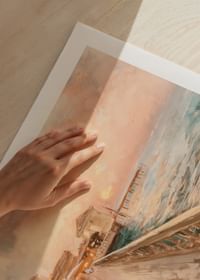 Een poster van een kustwandeling in het warme licht van de zonsondergang-5