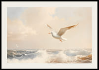 En poster av en mås i flykt över havets skummande vågor-2